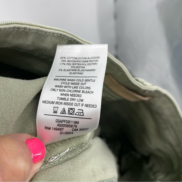 Joe’s Jeans the Frankie Cargo bootcut mid-rise jeans in uniform green, size 30 - Picture 10 of 11